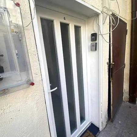 Danube Dwelling Rozsa 99