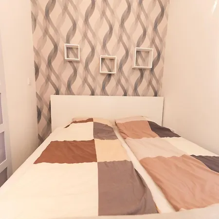 Apartment Danube Dwelling Rozsa 99
