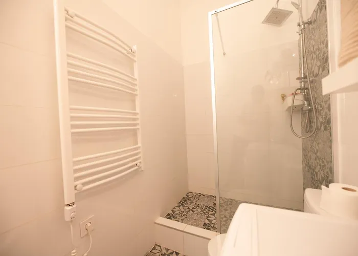 Danube Dwelling Rozsa 99 Apartman *